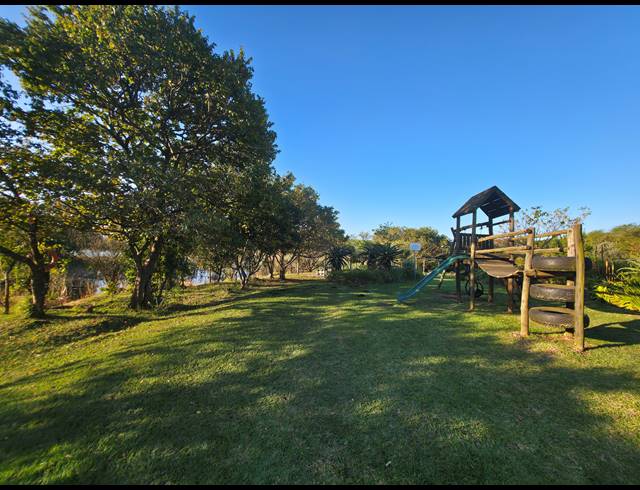 2 BEDROOM APARTMENT TO LET IN BALLITO CENTRAL